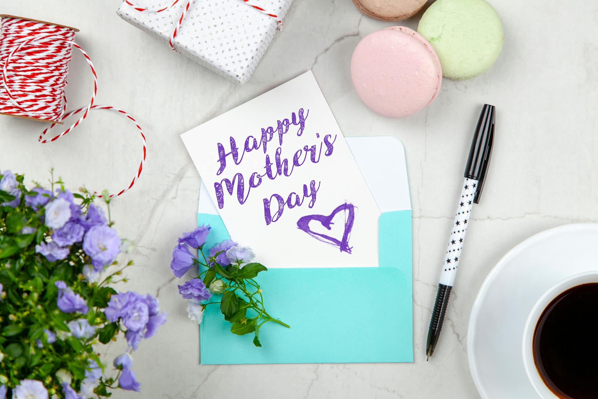 10 Lovely Mother’s Day Gifts That Say ‘I Love You’ Without Words
